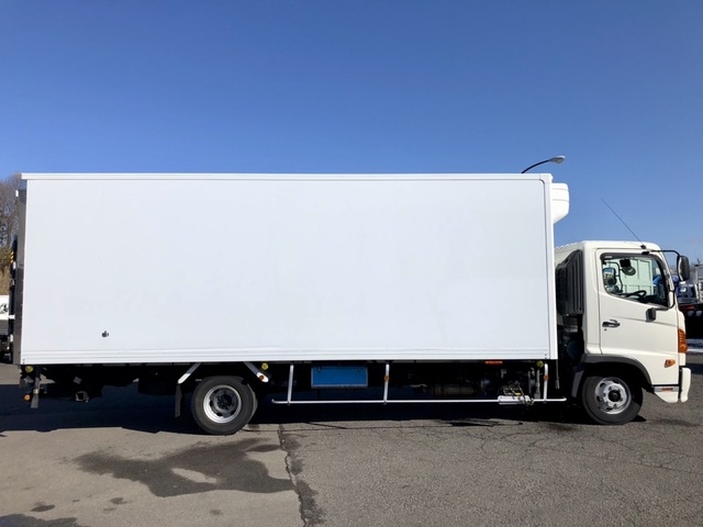 日野 レンジャー 中型 冷蔵冷凍バン TKG-FC9JLAA(60827) 5枚目