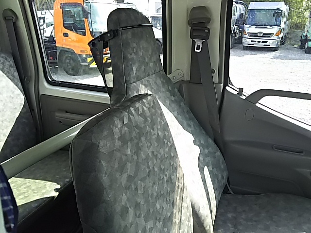 トヨタ ダイナ 小型 Wキャブ BDG-XZU308(7628) 48枚目