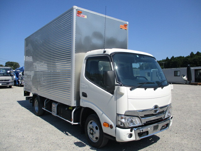 日野 デュトロ 小型 バン 2RG-XZU655M(32440) 3枚目