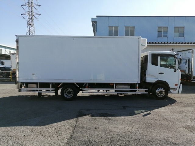UDトラックス（日産） コンドル 中型 冷蔵冷凍バン SKG-MK38L(5583) 4枚目