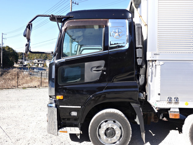 UDトラックス（日産） クオン 大型 ウィング QKG-CG5ZA(100360) 10枚目