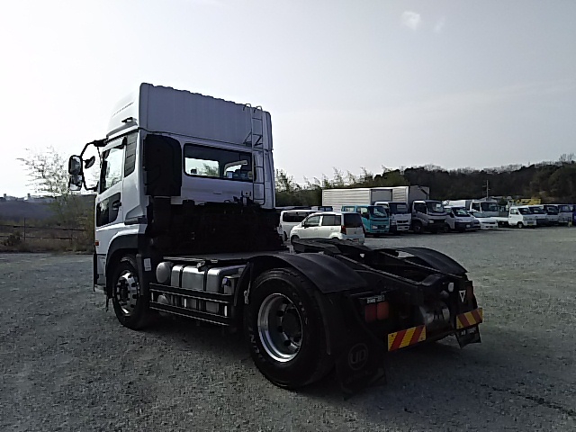 UDトラックス（日産） クオン 大型 トラクタ LKG-GK5XAB(7632) 5枚目
