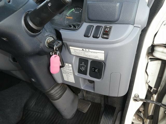三菱ふそう キャンター 小型 バン TKG-FBA20(30151) 19枚目