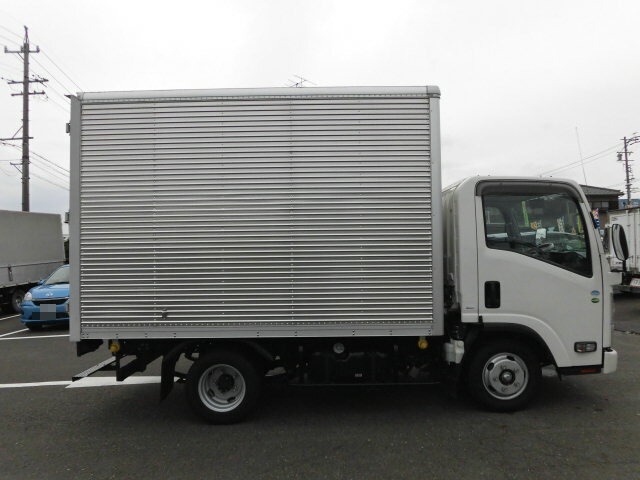 いすゞ エルフ 小型 バン TRG-NLR85AN(7130) 6枚目