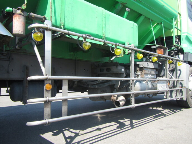 UDトラックス（日産） クオン 大型 粉粒体運搬車 ADG-CW4YL(9668) 23枚目