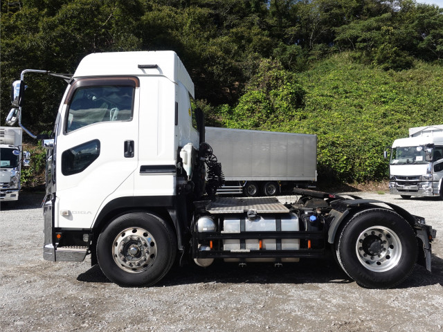 いすゞ ギガ 大型 トラクタ QKG-EXD52BD(111915) 7枚目