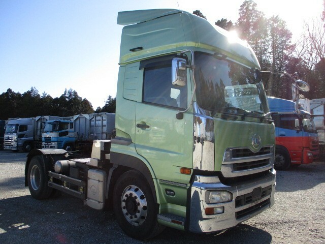UDトラックス（日産） クオン 大型 トラクタ QKG-GK6XAD(9277) 3枚目