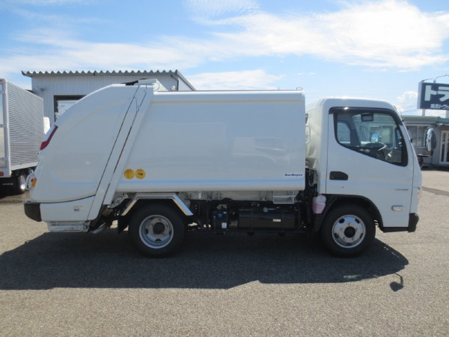 三菱ふそう キャンター 小型 塵芥車（プレス式） 2RG-FEAV0(108915) 8枚目