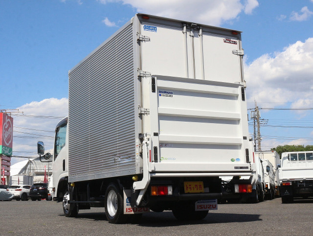 いすゞ エルフ 小型 バン TRG-NLR85AN(110277) 7枚目