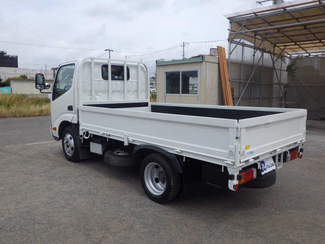 トヨタ トヨエース 小型 平ボディ 2RG-XZC605(110995) 2枚目