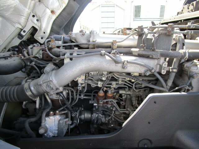 いすゞ ギガ 大型 トラクタ QKG-EXD52AE(6802) 13枚目