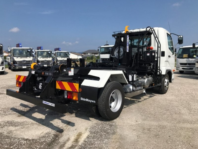 三菱ふそう ファイター 中型 コンテナ専用車 2KG-FK72F(112661) 4枚目