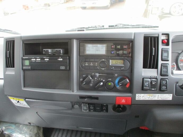 いすゞ エルフ 小型 冷蔵冷凍バン 2RG-NPR88AN(11841) 23枚目
