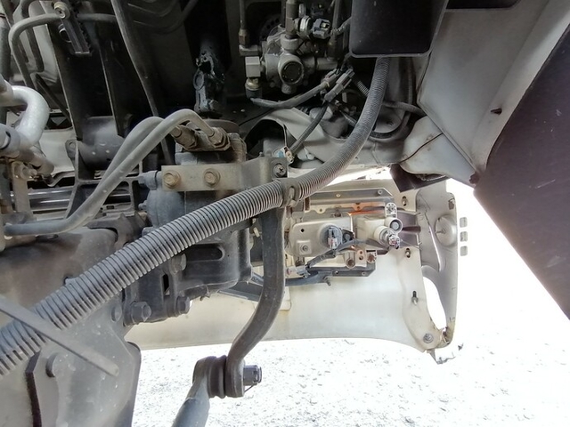 UDトラックス（日産） コンドル 中型 冷蔵冷凍バン PB-MK36B(5670) 86枚目