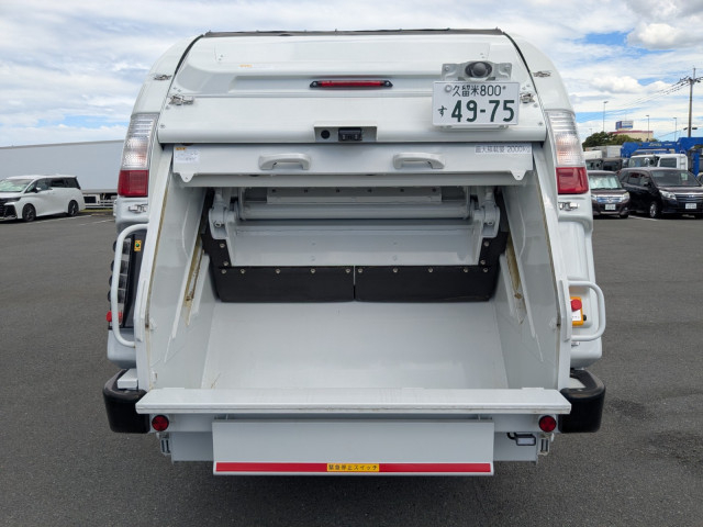 三菱ふそう キャンター 小型 塵芥車（プレス式） 2RG-FEAV0(111469) 8枚目