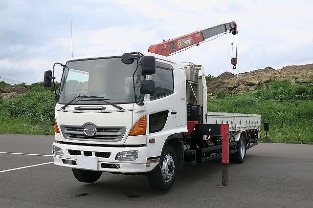 日野 レンジャー 大型 平ボディ（クレーン付） ADG-FE7JLWA(26815) 7枚目
