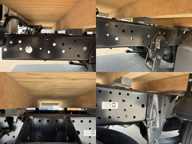 いすゞ エルフ 小型 平ボディ 2TG-NJR88AF(109409) 32枚目