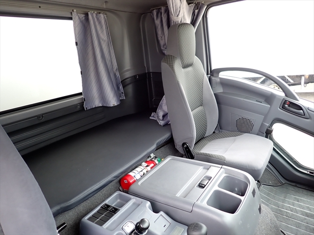 いすゞ フォワード 増トン 冷蔵冷凍バン 2PG-FTR90V2(93168) 33枚目
