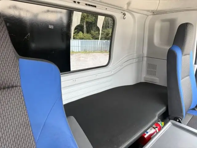 いすゞ ギガ 大型 トラクタ QKG-EXD52BD(108639) 52枚目