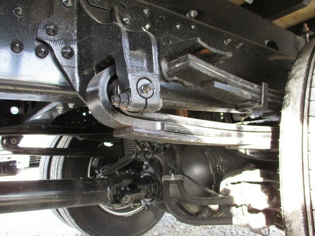 三菱ふそう ファイター 中型 平ボディ（クレーン付） 2KG-FK62F(9293) 33枚目
