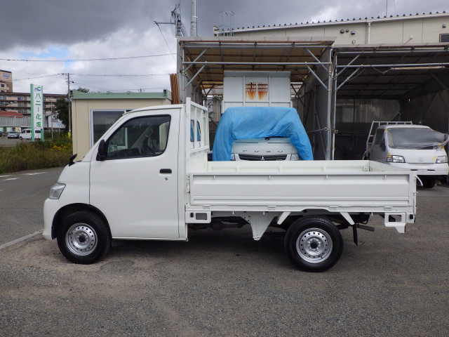 トヨタ タウンエース 小型 平ボディ 5BF-S403U(113920) 3枚目