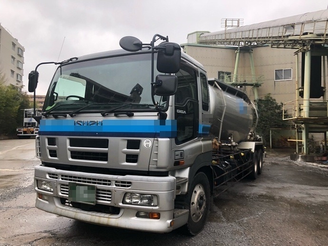 いすゞ ギガ 大型 タンクローリー PDG-CYY77V8(5595) 1枚目