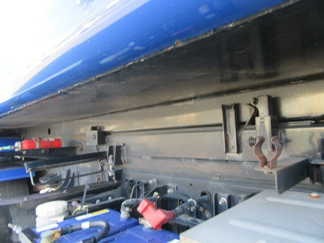 UDトラックス（日産） コンドル 中型 塵芥車（回転式） TKG-MK38L(9256) 20枚目