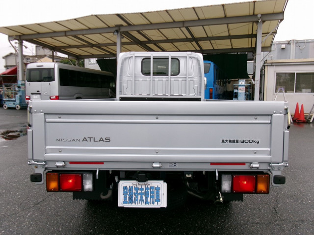 日産自動車 アトラス 小型 平ボディ 3DF-AHR87AF(108125) 8枚目