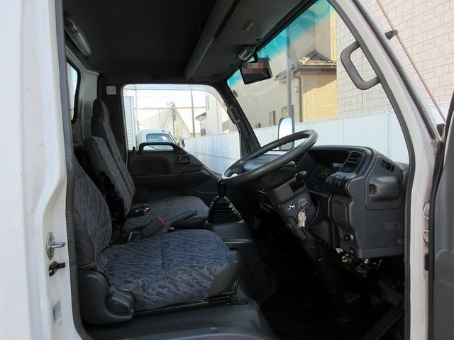日産自動車 アトラス 小型 バン KK-APR72GV(3530) 31枚目