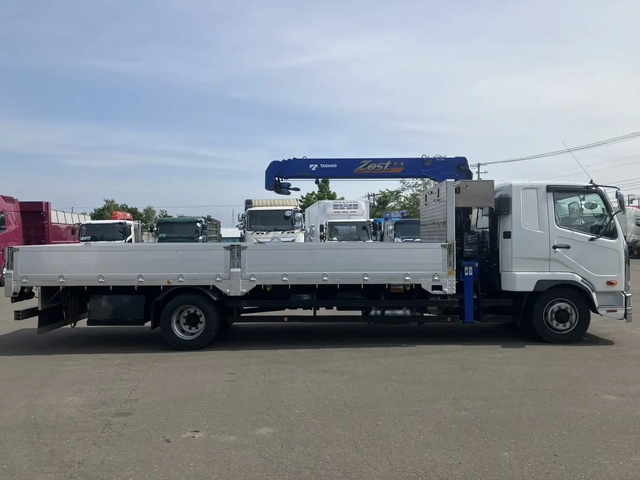 三菱ふそう ファイター 増トン 平ボディ（クレーン付） 2KG-FK62FZ(106806) 4枚目