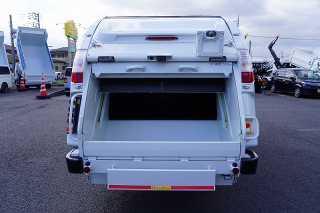 三菱ふそう キャンター 小型 塵芥車（プレス式） 2RG-FEAV0(113775) 20枚目
