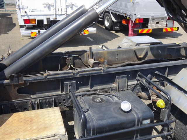 いすゞ フォワード 増トン コンテナ専用車 PDG-FTR34S2(110687) 6枚目
