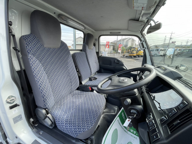 日産自動車 アトラス 小型 平ボディ 2RG-AHR88A(113766) 17枚目