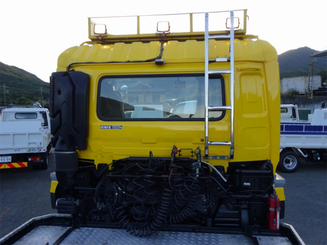 UDトラックス（日産） クオン 大型 トラクタ QKG-GK6XAB(110301) 20枚目