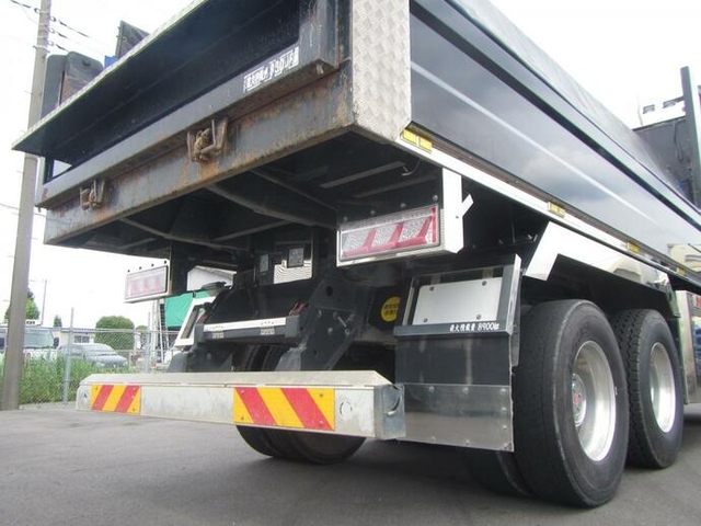 Nissan UD quon Large Soil dump QKG-CW5XL(10717) 6枚目