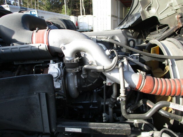 UDトラックス（日産） クオン 大型 トラクタ QPG-GK5XAB(9275) 55枚目