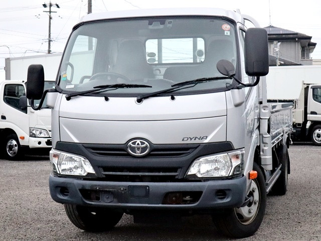 トヨタ ダイナ 小型 平ボディ TPG-XZU655(113642) 1枚目