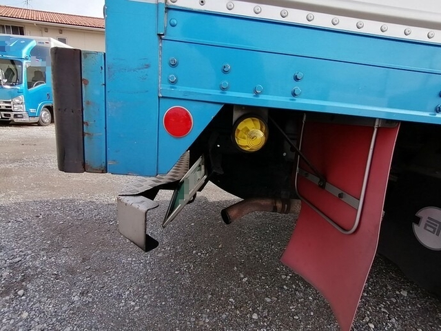 UDトラックス（日産） カゼット 小型 バン PB-BKR81AN(5354) 41枚目