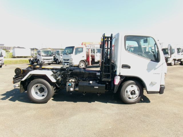 三菱ふそう キャンター 小型 コンテナ専用車 2RG-FBAV0(113192) 5枚目