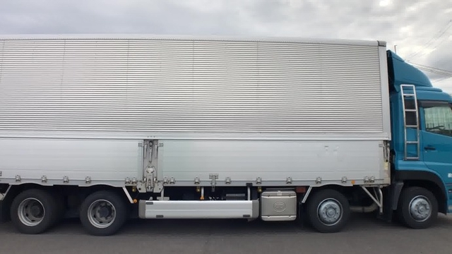 UDトラックス（日産） クオン 大型 ウィング QKG-CG5ZA(37354) 30枚目
