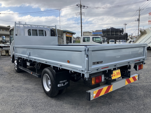 いすゞ エルフ 小型 平ボディ 2RG-NPR88YN(113267) 16枚目