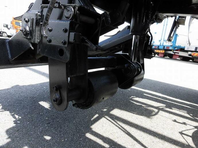 三菱ふそう ファイター 増トン コンテナ専用車 QKG-FK72FZ(9360) 27枚目