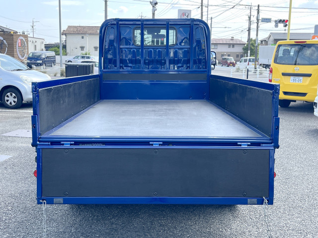 日野 デュトロ 小型 平ボディ 2RG-XZU605M(104718) 6枚目