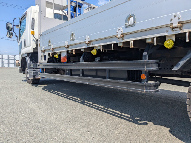 UDトラックス（日産） コンドル 中型 平ボディ（クレーン付） 2RG-BTR90U2(105351) 11枚目