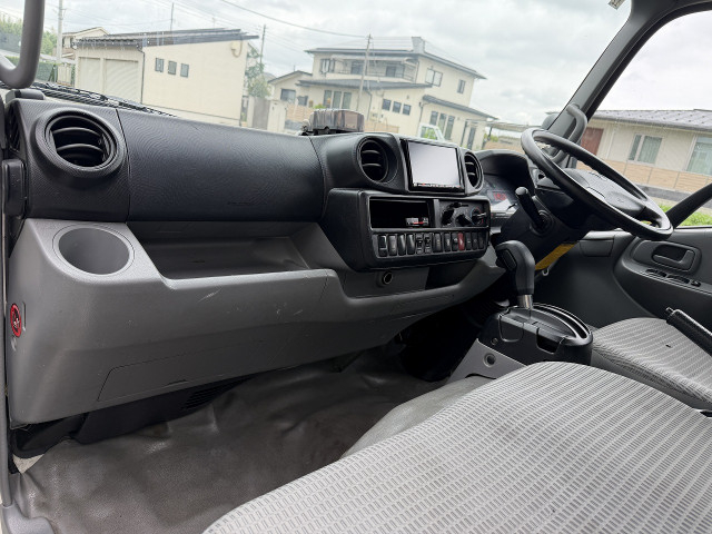 トヨタ ダイナ 小型 バン TPG-XZU605(110072) 20枚目
