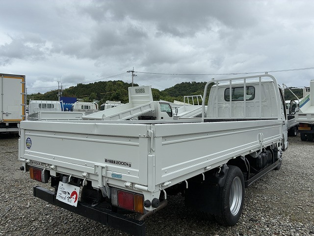 日産自動車 アトラス 小型 平ボディ KR-AKR81LAR(110107) 32枚目