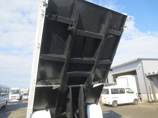 三菱ふそう キャンター 小型 土砂ダンプ 2RG-FBA60(99813) 12枚目