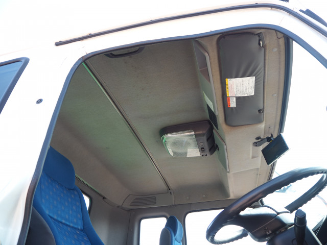いすゞ ギガ 大型 バキュームカー/糞尿車 PDG-CYM77P8(101538) 43枚目