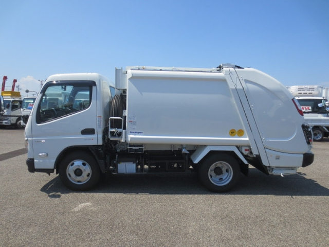 三菱ふそう キャンター 小型 塵芥車（プレス式） 2RG-FEAV0(111475) 9枚目