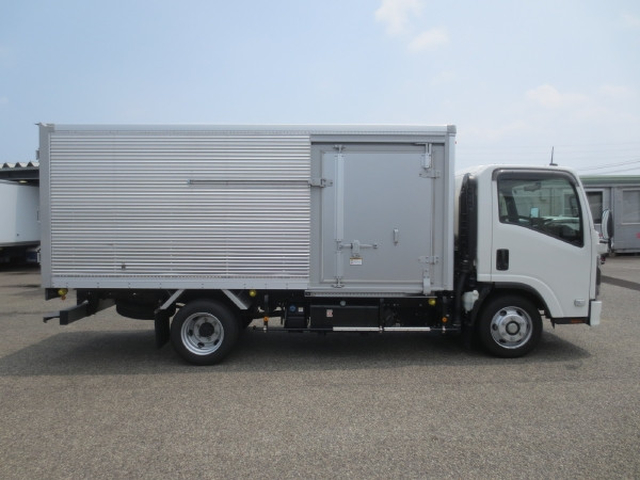 UDトラックス（日産） カゼット 小型 バン 2RG-BPR88AM(108135) 8枚目